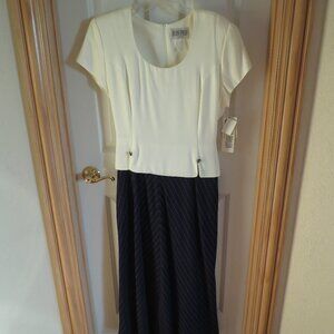 Ivory/Navy (Julian Taylor of New York) - Size 16 dress
